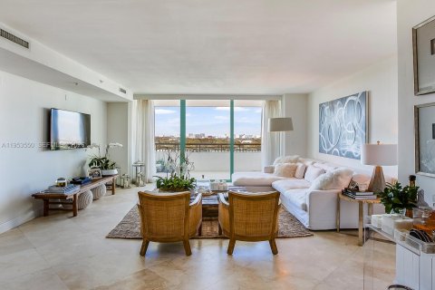 Condominio en venta en Miami, Florida, 2 dormitorios, 143.07 m2 № 2007898 - foto 3