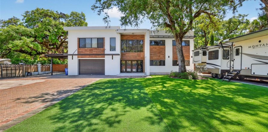 House in Fort Lauderdale, Florida 6 bedrooms, 420.57 sq.m. № 2063360