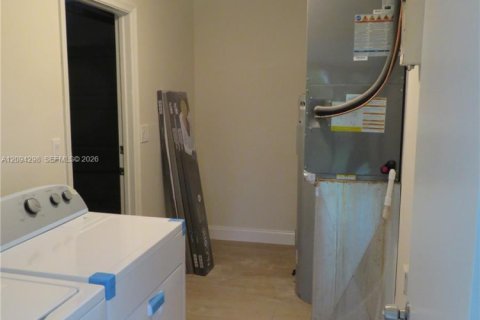Casa en venta en Homestead, Florida, 3 dormitorios, 123.1 m2 № 2382037 - foto 22