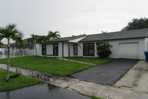Casa en venta en Homestead, Florida, 3 dormitorios, 123.1 m2 № 2382037 - foto 4
