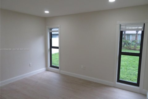Casa en venta en Homestead, Florida, 3 dormitorios, 123.1 m2 № 2382037 - foto 15
