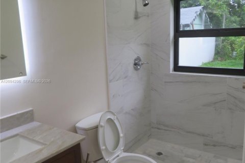 Casa en venta en Homestead, Florida, 3 dormitorios, 123.1 m2 № 2382037 - foto 17