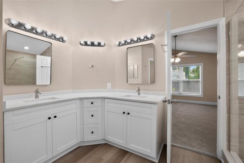 House in Riverview, Florida 4 bedrooms, 154.68 sq.m. № 2277164 - photo 10