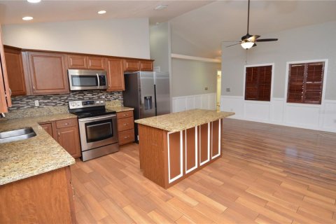 House in Largo, Florida 3 bedrooms, 131.64 sq.m. № 1894325 - photo 20