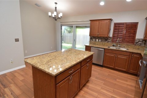 House in Largo, Florida 3 bedrooms, 131.64 sq.m. № 1894325 - photo 14