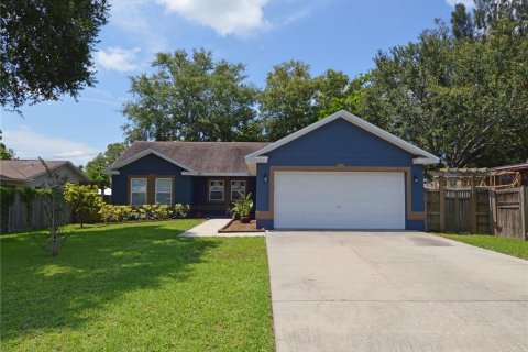 House in Largo, Florida 3 bedrooms, 131.64 sq.m. № 1894325 - photo 2