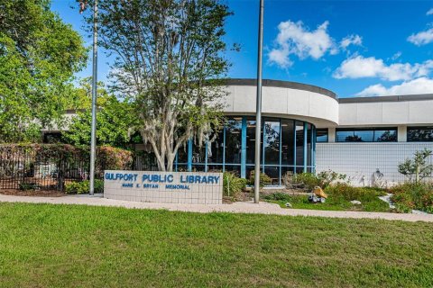 Apartamento en alquiler en Gulfport, Florida, 2 habitaciones, 32.52 m2 № 1918498 - foto 14