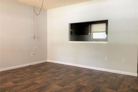 Apartamento en alquiler en Gulfport, Florida, 2 habitaciones, 32.52 m2 № 1918498 - foto 6