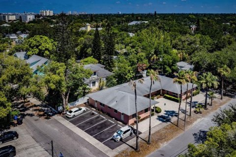 Apartamento en alquiler en Gulfport, Florida, 2 habitaciones, 32.52 m2 № 1918498 - foto 11