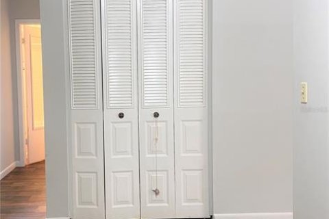 Apartamento en alquiler en Gulfport, Florida, 2 habitaciones, 32.52 m2 № 1918498 - foto 8