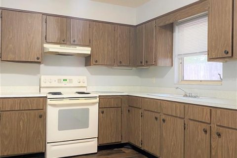 Apartamento en alquiler en Gulfport, Florida, 2 habitaciones, 32.52 m2 № 1918498 - foto 7