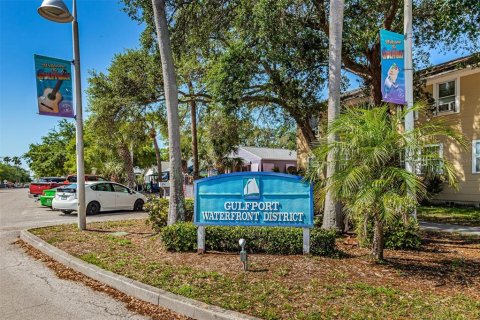 Apartamento en alquiler en Gulfport, Florida, 2 habitaciones, 32.52 m2 № 1918498 - foto 13