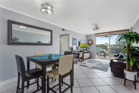 Condo in Tavernier, Florida, 2 bedrooms  № 1868684 - photo 19