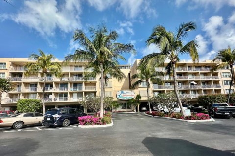 Condo in Tavernier, Florida, 2 bedrooms  № 1868684 - photo 10