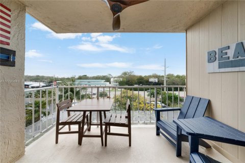 Condo in Tavernier, Florida, 2 bedrooms  № 1868684 - photo 23