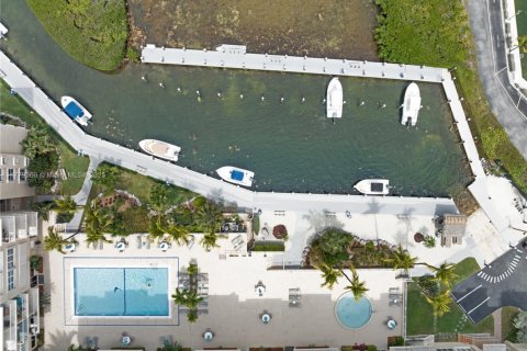Condo in Tavernier, Florida, 2 bedrooms  № 1868684 - photo 6