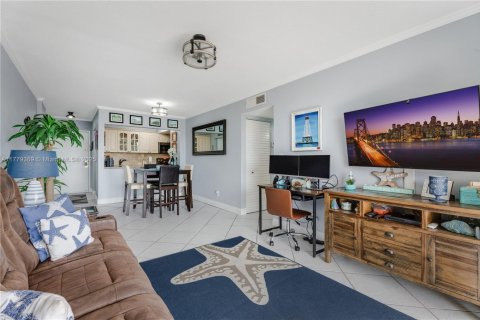 Condo in Tavernier, Florida, 2 bedrooms  № 1868684 - photo 21