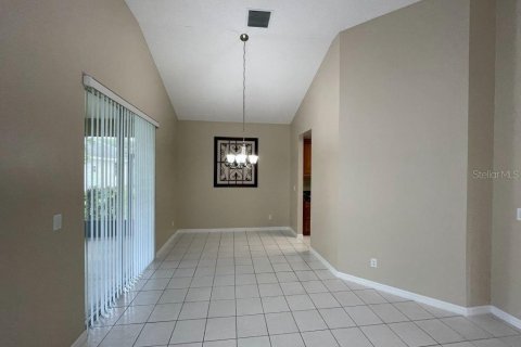 House in Leesburg, Florida 3 bedrooms, 197.23 sq.m. № 2094245 - photo 30