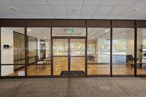 Купить кондоминиум в Майами-Бич, Флорида 1 спальня, 83.61м2, № 2027442 - фото 16