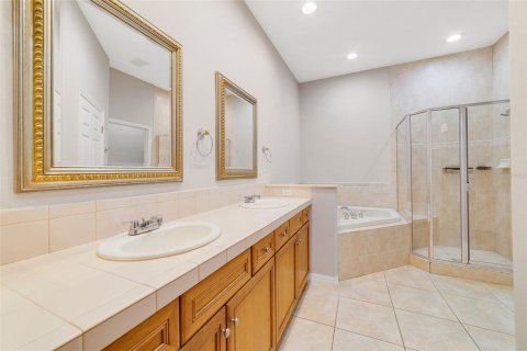 Touwnhouse à louer à Orlando, Floride: 4 chambres, 263.47 m2 № 1894549 - photo 9