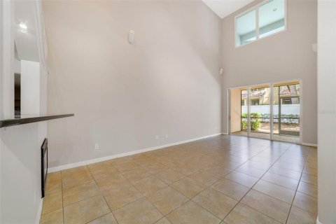 Touwnhouse à louer à Orlando, Floride: 4 chambres, 263.47 m2 № 1894549 - photo 6