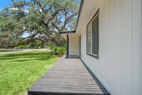 House in Brooksville, Florida 3 bedrooms, 164.99 sq.m. № 2117970 - photo 5
