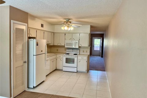 Condo in Clearwater, Florida, 2 bedrooms  № 1657103 - photo 10