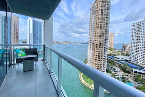 Condominio en alquiler en Miami, Florida, 3 dormitorios, 169.55 m2 № 1922064 - foto 5