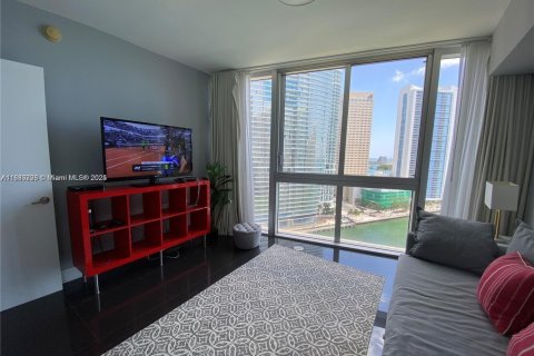 Condominio en alquiler en Miami, Florida, 3 dormitorios, 169.55 m2 № 1922064 - foto 9