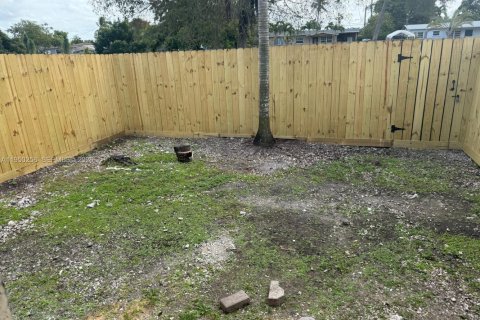 Купить таунхаус в Хомстед, Флорида 3 спальни, 85.47м2, № 2005783 - фото 18