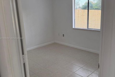 Купить таунхаус в Хомстед, Флорида 3 спальни, 85.47м2, № 2005783 - фото 14