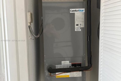 Купить таунхаус в Хомстед, Флорида 3 спальни, 85.47м2, № 2005783 - фото 16