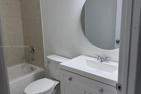 Купить таунхаус в Хомстед, Флорида 3 спальни, 85.47м2, № 2005783 - фото 12