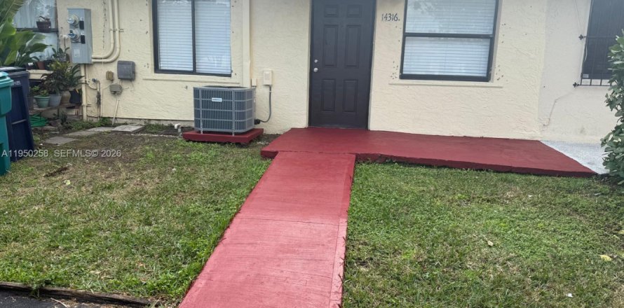 Таунхаус в Хомстед, Флорида 3 спальни, 85.47м2 № 2005783