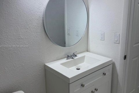 Купить таунхаус в Хомстед, Флорида 3 спальни, 85.47м2, № 2005783 - фото 11