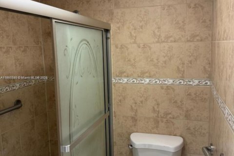 Copropriété à louer à Miami, Floride: 1 chambre, 61.5 m2 № 1960807 - photo 17