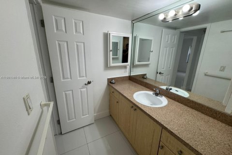 Copropriété à louer à Miami, Floride: 1 chambre, 61.5 m2 № 1960807 - photo 16