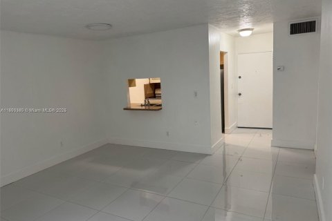 Copropriété à louer à Miami, Floride: 1 chambre, 61.5 m2 № 1960807 - photo 7