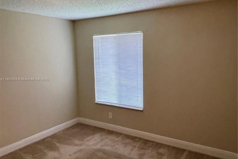 Copropriété à louer à Sunrise, Floride: 2 chambres, 89.65 m2 № 1891762 - photo 9