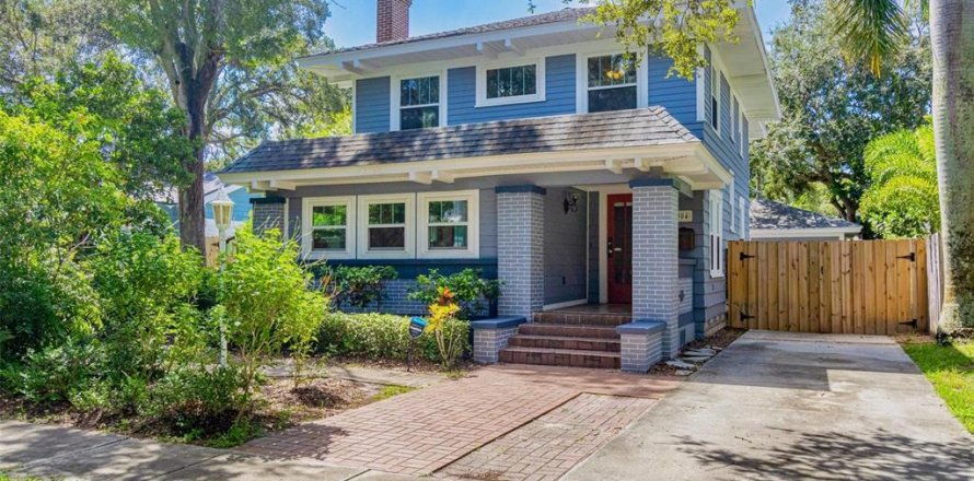 Casa en Saint Petersburg, Florida 3 dormitorios, 174.47 m2 № 1914576