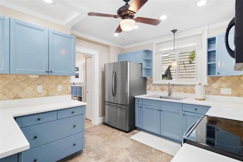 Casa en venta en Saint Petersburg, Florida, 3 dormitorios, 174.47 m2 № 1914576 - foto 10