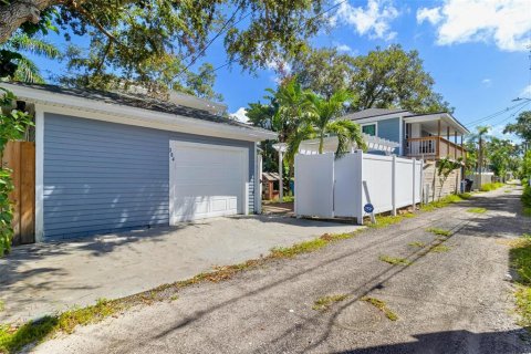 Casa en venta en Saint Petersburg, Florida, 3 dormitorios, 174.47 m2 № 1914576 - foto 30