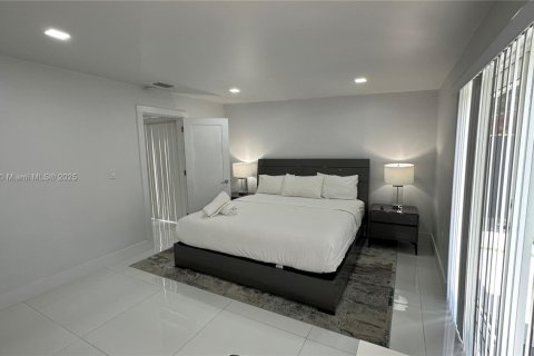 Propiedad comercial en venta en Miami, Florida, 155.7 m2 № 1985611 - foto 20