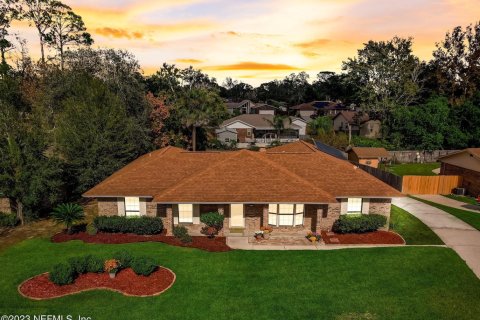 House in Orange Park, Florida 4 bedrooms, 197.14 sq.m. № 855308 - photo 1
