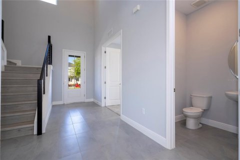 Casa en venta en Orlando, Florida, 5 dormitorios, 306.21 m2 № 2142527 - foto 9