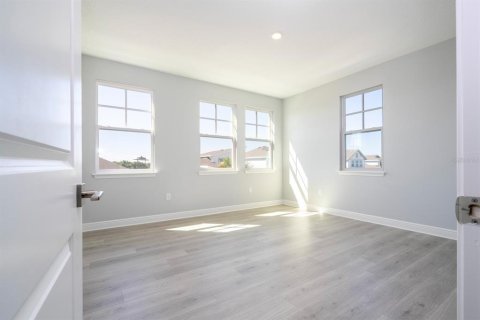 Casa en venta en Orlando, Florida, 5 dormitorios, 306.21 m2 № 2142527 - foto 18