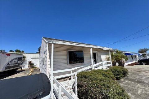 Immobilier commercial à Sebring, Floride 107.02 m2 № 2135619