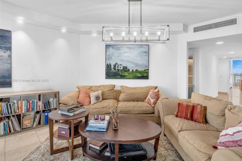 Купить кондоминиум в Авентура, Флорида 3 спальни, 173.73м2, № 1925437 - фото 10