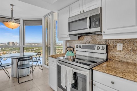 Купить кондоминиум в Авентура, Флорида 3 спальни, 173.73м2, № 1925437 - фото 12