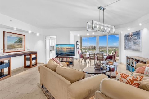 Купить кондоминиум в Авентура, Флорида 3 спальни, 173.73м2, № 1925437 - фото 8